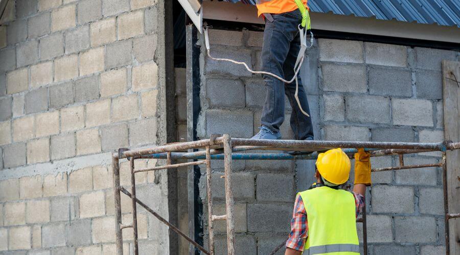 Expert Emergency Roof Repairs services in Venango, NE